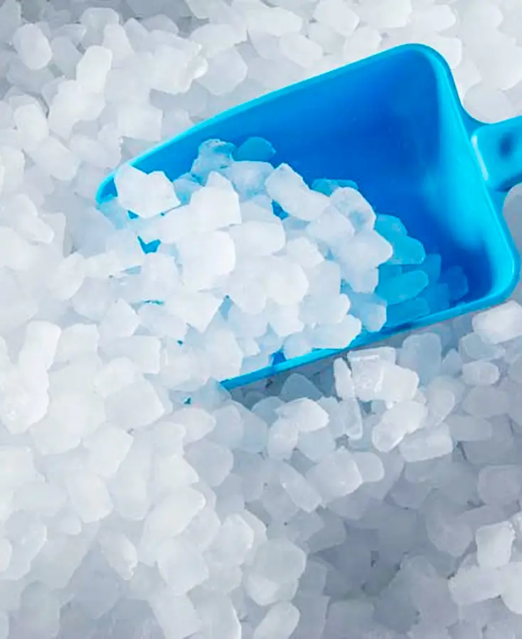 Hielo nugget con pala azul